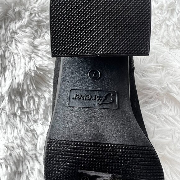 FAUX SUEDE ANKLE BOOT   NWT SIZE 7 - Picture 7 of 9